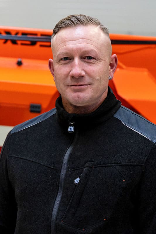 <span  class="uc_style_ansprechpartner_box_elementor_name" >Glenn Wilhelm</span>
