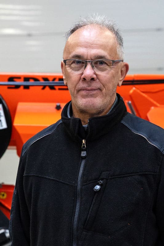 <span  class="uc_style_team_member_box_elementor_name" >Sven Marzinski</span>